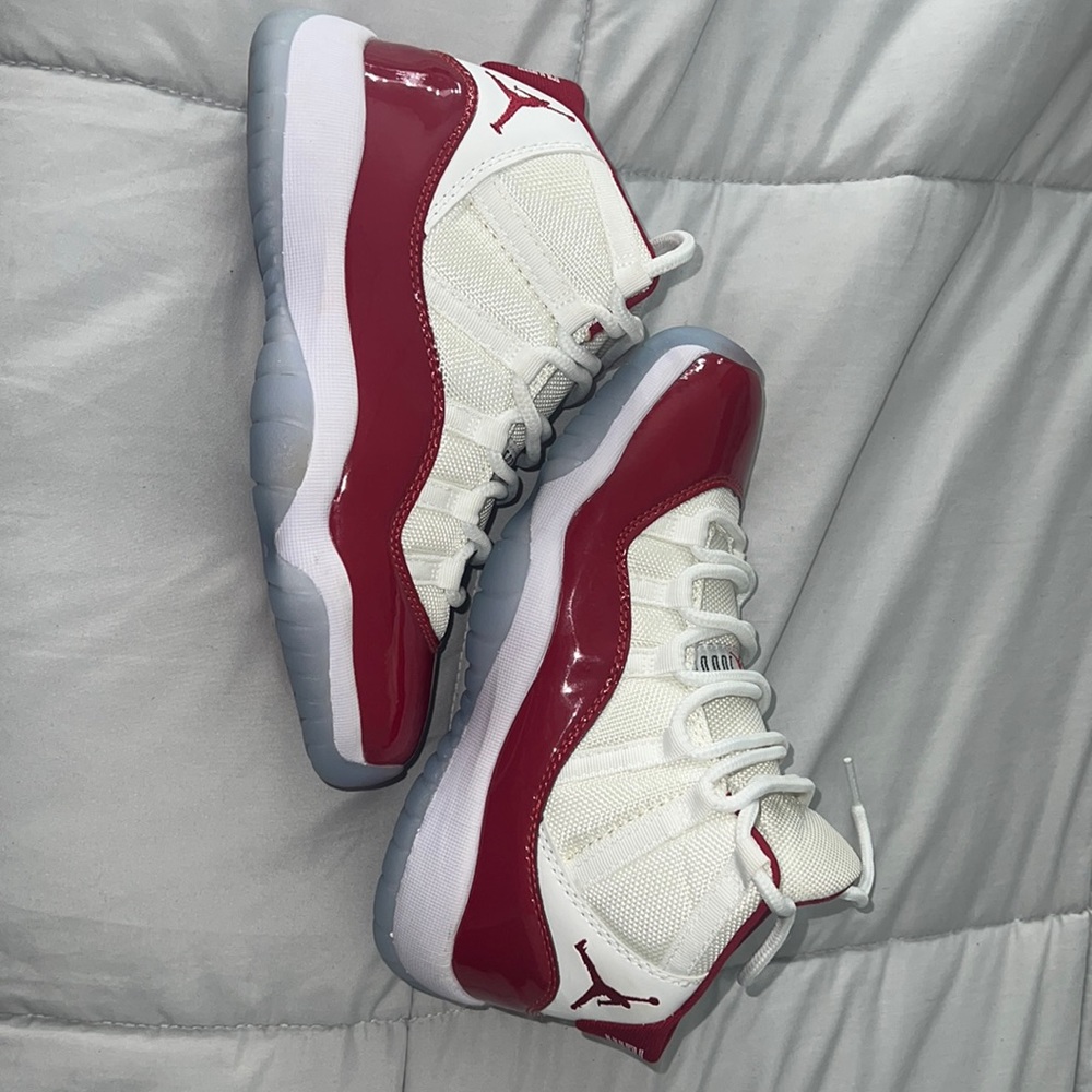 AIR JORDAN 11 RETRO 'CHERRY